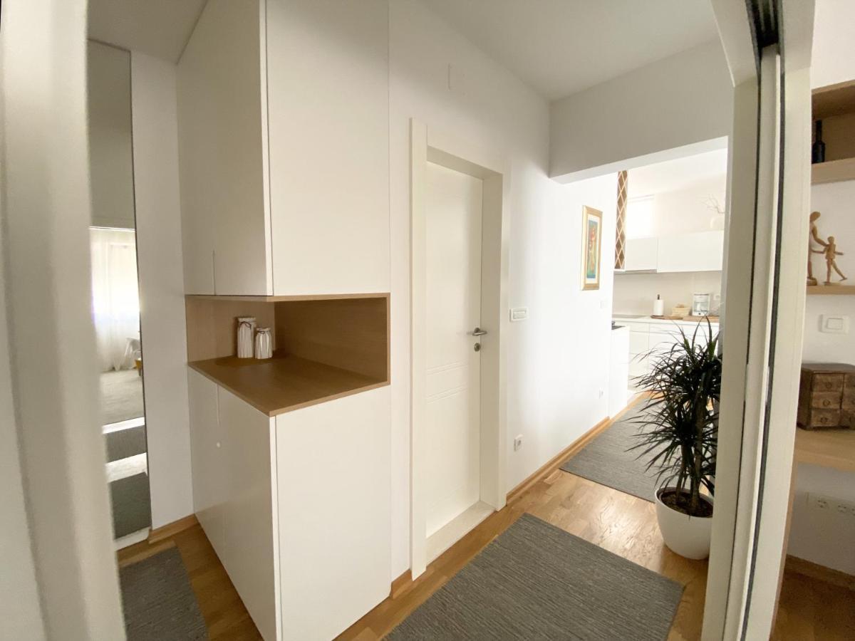 Apartamento White 5 Split Exterior foto